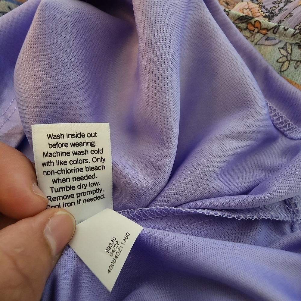 NWT Lauren Conrad purple blouse. Small - Picture 9 of 9
